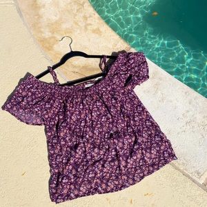 Purple cut up sleeve top!